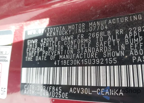 2005 Toyota Camry Le z USA, uszkodzony, nr VIN 4T1BE30K15U392155